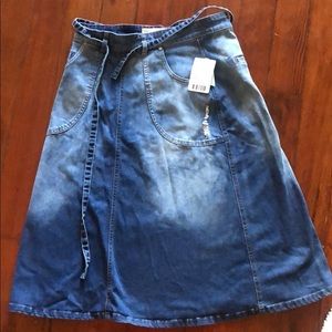 Denim skirt mid length